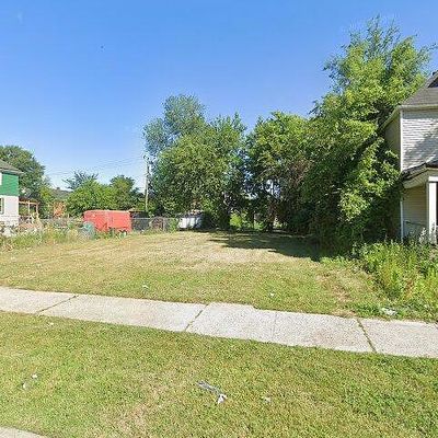 226 Avalon St, Highland Park, MI 48203