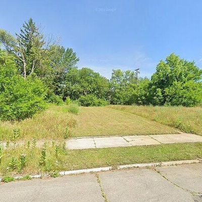 292 Geneva, Vacant, Highland Park, MI 48203