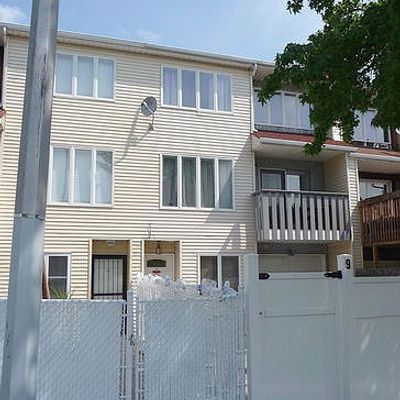 9 Berry Ave, Staten Island, NY 10312