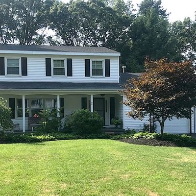 19 Bethwood Dr, Albany, NY 12211