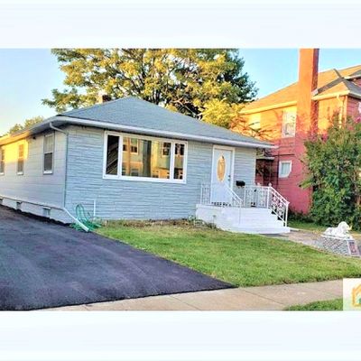 150 Bunns Ln, Woodbridge, NJ 07095