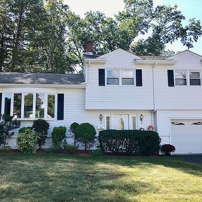 14 Garvey Rd, Wayne, NJ 07470