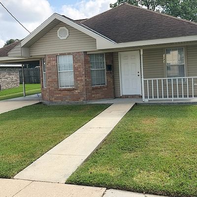 1243 Aycock St, Houma, LA 70360