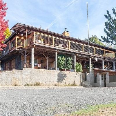 485 Scott Dr, Grants Pass, OR 97527