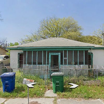 827 S San Augustine Ave, San Antonio, TX 78237