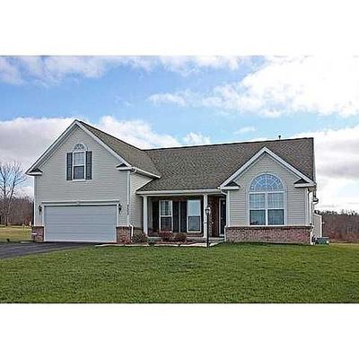 4203 Angela Way, Canandaigua, NY 14424