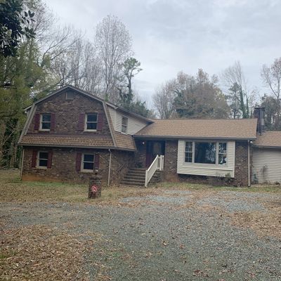 548 Dixon Rd, Graham, NC 27253