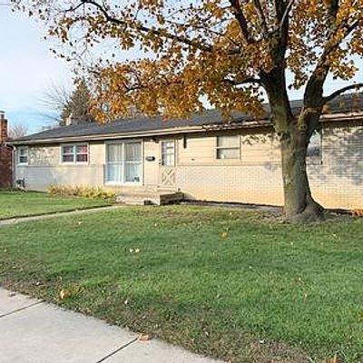 23263 Linne St, Clinton Township, MI 48035