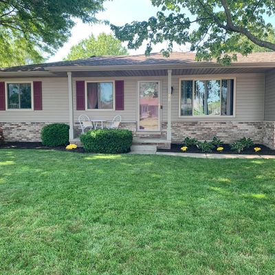 19614 Cooper St, Clinton Township, MI 48038