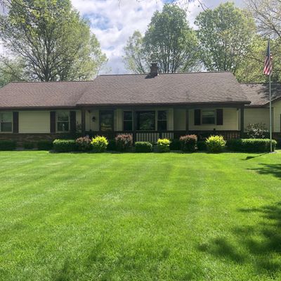 56229 Woodridge Road, Three Rivers, MI 49093