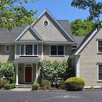 94 Ivy Hill Rd, Ridgefield, CT 06877