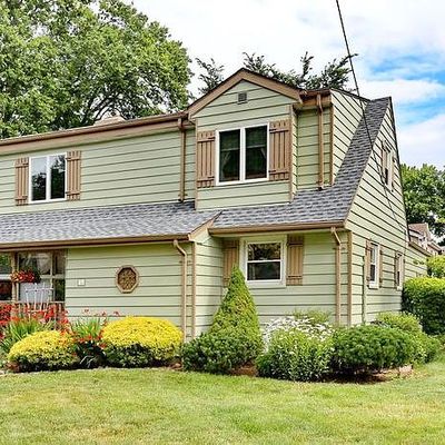 73 Day Ave, Tenafly, NJ 07670