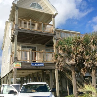 918 E Beach Dr, Oak Island, NC 28465