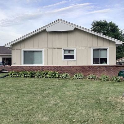 3843 81st St, Urbandale, IA 50263