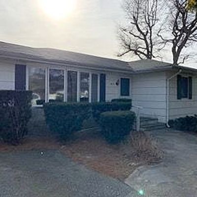 2 B Summit Street, East Patchogue, NY 11772