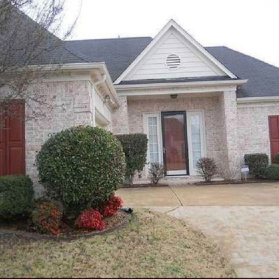 958 Nesting Wood Cir W, Cordova, TN 38018