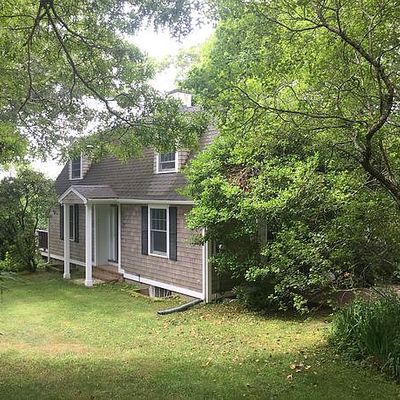25 Crescent Ave, Plymouth, MA 02360