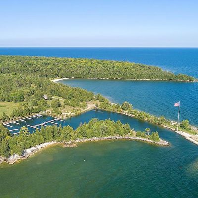 101 Njord Heim Dr, Washington Island, WI 54246