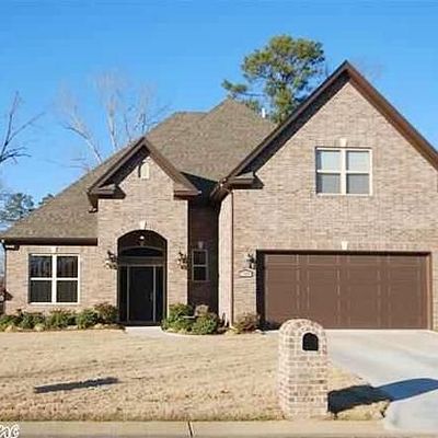 111 Marseille Dr, Maumelle, AR 72113