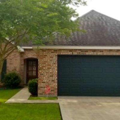 125 Legend Creek Dr, Youngsville, LA 70592