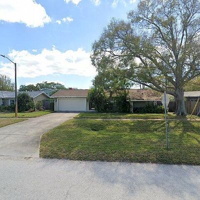 10038 62nd Avenue North, St. Petersburg, FL 33708