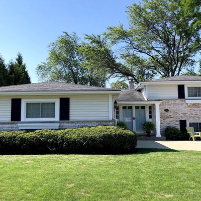 1019 W Alexandria St, Arlington Heights, IL 60004