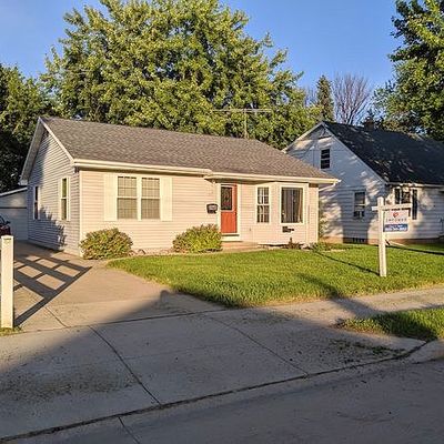 1322 Bowen St, Oshkosh, WI 54901