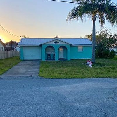 13906 Darlene Ave, Hudson, FL 34667