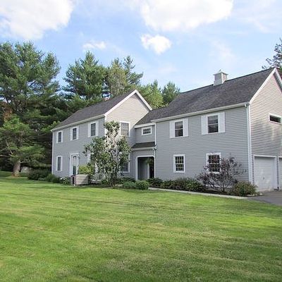 19 Page Pl, Orono, ME 04473