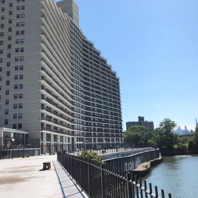 2540 Shore Blvd. Suite #3 D, Astoria, NY 11102