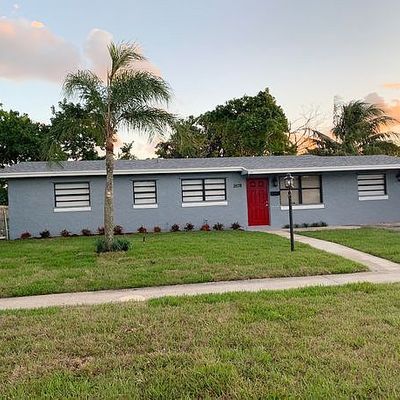 2678 Freeport Rd, West Palm Beach, FL 33406