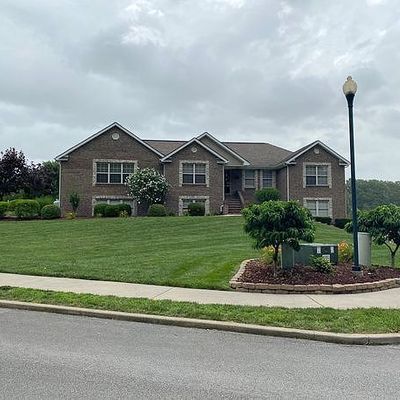 275 Kolsons Landing Dr, Somerset, KY 42503