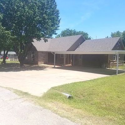 2113 Western Dr, Skiatook, OK 74070