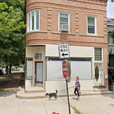 2158 W Barry Ave, Chicago, IL 60618