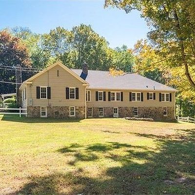 352 Green Hill Rd, Madison, CT 06443