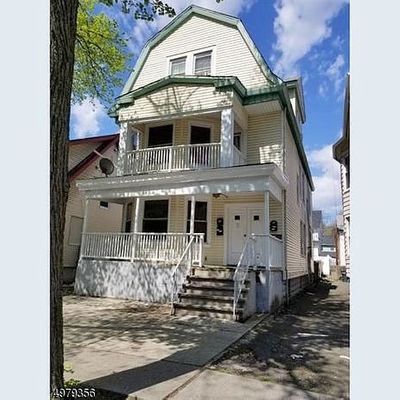 293 Halstead St, East Orange, NJ 07018