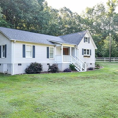 525 Simmons Rd, Gray Court, SC 29645