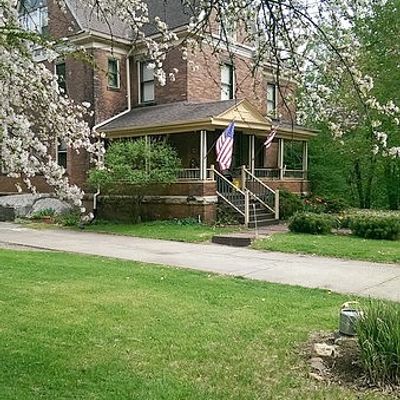 54 Pine St Se, Massillon, OH 44646