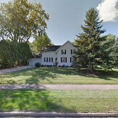 635 Waubaunuqua Trl, De Pere, WI 54115