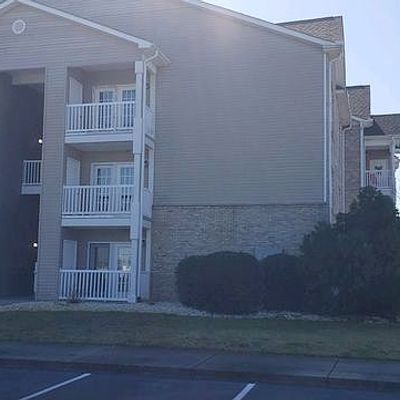 64 Condo Club Dr #104, Wilmington, NC 28412