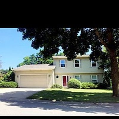 561 Mary Knoll Ln, Watertown, WI 53098