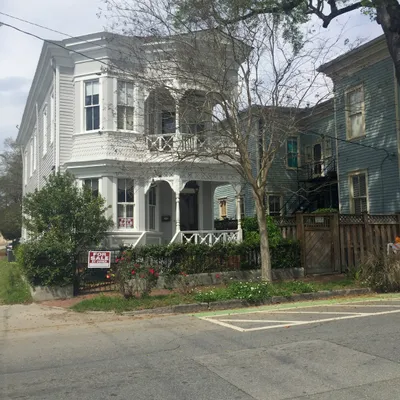 909 Lincoln St, Savannah, GA 31401