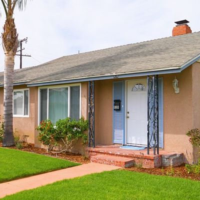 939 North F Street, Oxnard, CA 93033