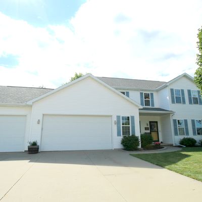 1786 Spring Hill Ct, Neenah, WI 54956