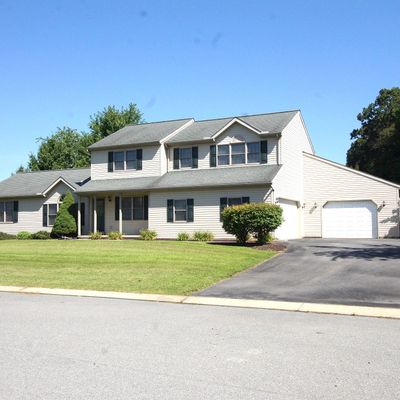 3 Monarch Cir, Myerstown, PA 17067