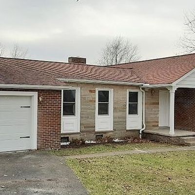 40 2nd Street, Craigsville, WV 26205