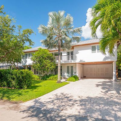 472 Warren Ln, Key Biscayne, FL 33149