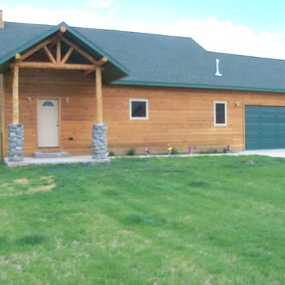 5 Falcon Dr, Cody, WY 82414