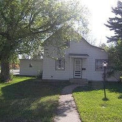 401 Brander St, Bottineau, ND 58318