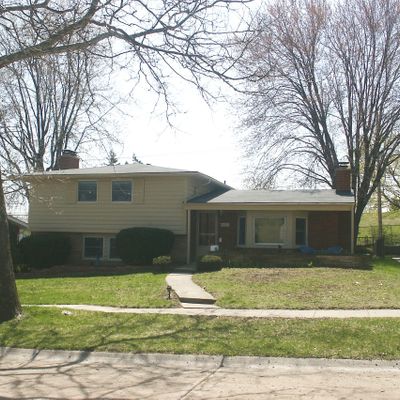 401 S. Ely Dr., Northville, MI 48167